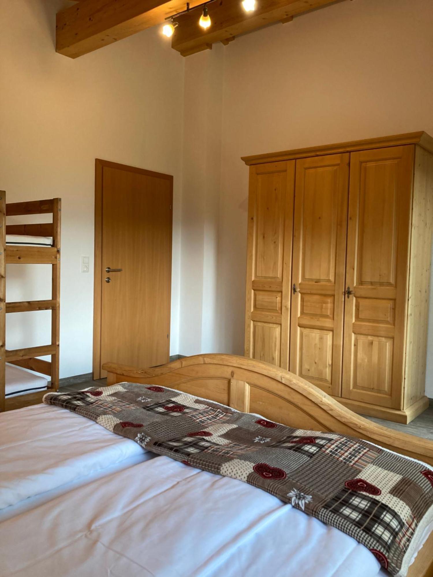 Appartement Ferienwohnung *